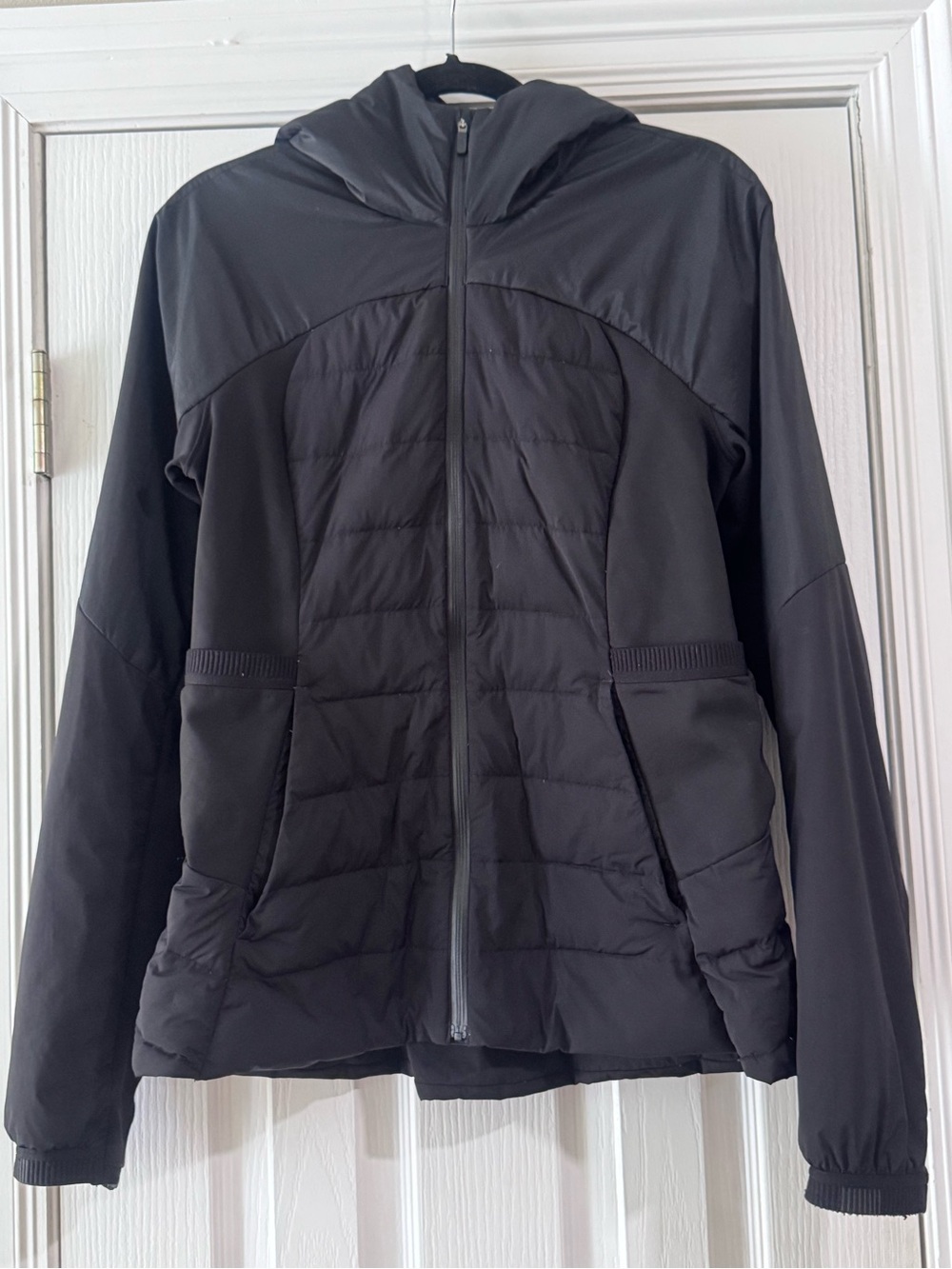 lululemon athletica Black Hooded Quilted Puffer Jacket - Picture 3 of 6